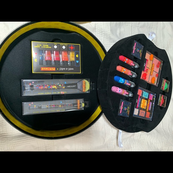 PR package - Picture 2 of 3